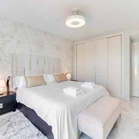 Acogedor Atico Con Vistas Al Mar En Bahia De *