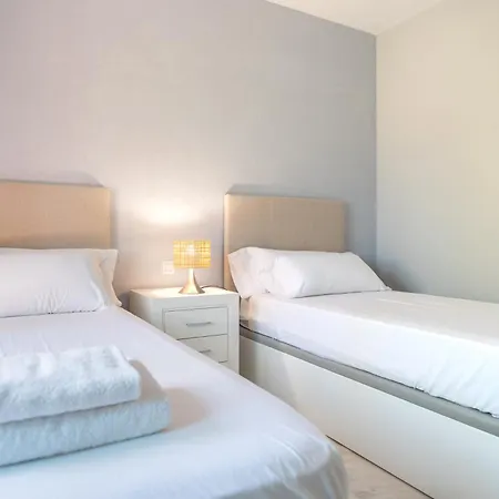 Acogedor Atico Con Vistas Al Mar En Bahia De