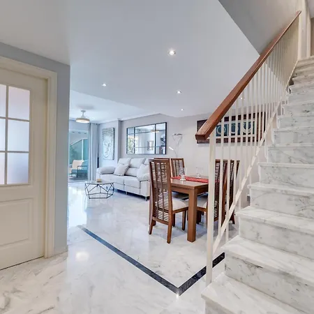 Acogedor Atico Con Vistas Al Mar En Bahia De *