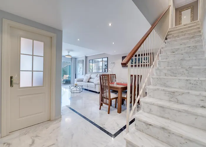 Acogedor Atico Con Vistas Al Mar En Bahia De *