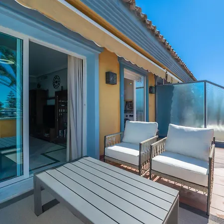 Acogedor Atico Con Vistas Al Mar En Bahia De *