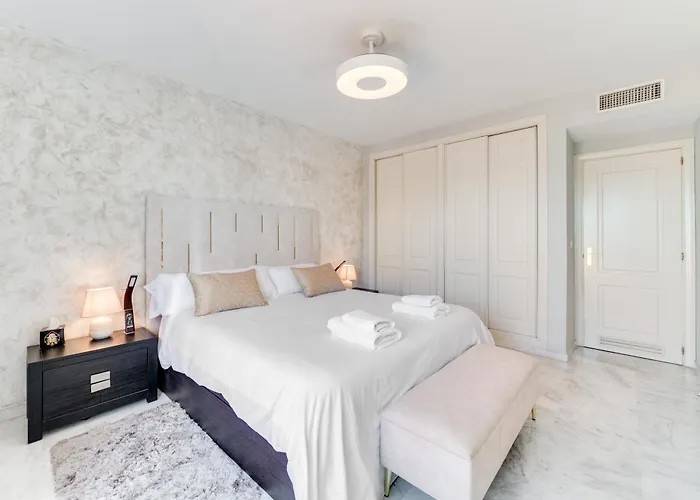 Acogedor Atico Con Vistas Al Mar En Bahia De *