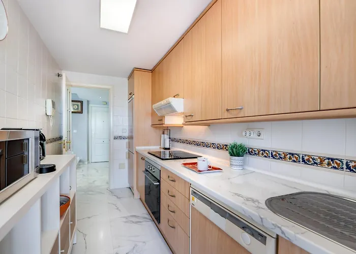 Acogedor Atico Con Vistas Al Mar En Bahia De 아파트 *