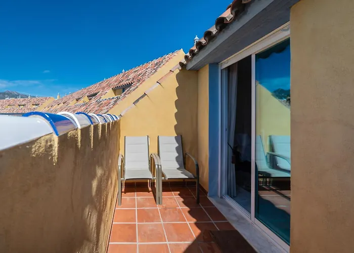 Acogedor Atico Con Vistas Al Mar En Bahia De 아파트 *