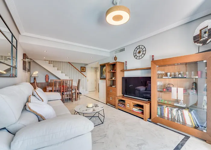 Acogedor Atico Con Vistas Al Mar En Bahia De * 마르베야