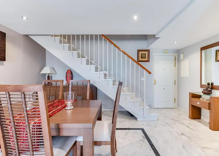 아파트 Acogedor Atico Con Vistas Al Mar En Bahia De *