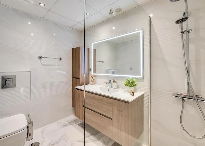 Acogedor Atico Con Vistas Al Mar En Bahia De * 마르베야