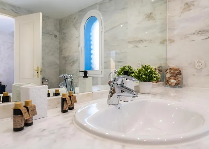 Acogedor Atico Con Vistas Al Mar En Bahia De 아파트 *