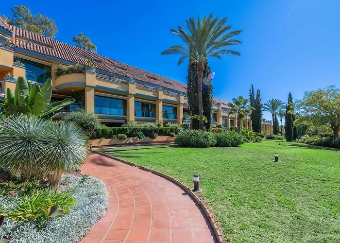 아파트 Acogedor Atico Con Vistas Al Mar En Bahia De